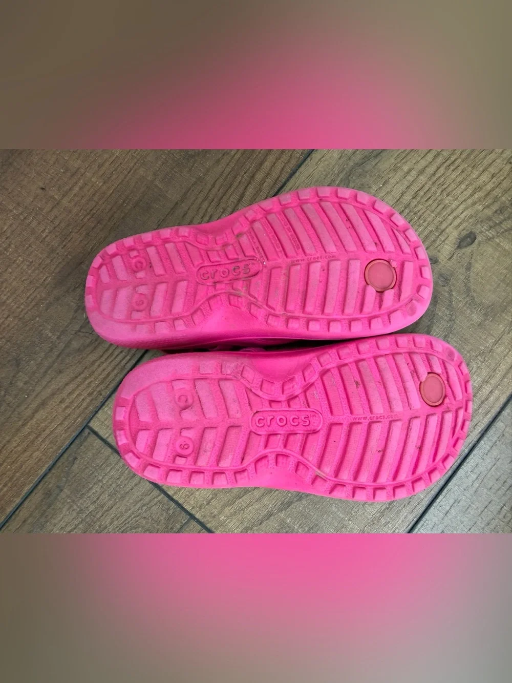 Crocs Pink Classic Flip K kids' Sandals Toddler Girls Size 9
